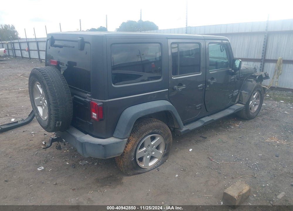 2016 JEEP WRANGLER UNLIMITED SPORT VIN: 1C4HJWDG0GL335276