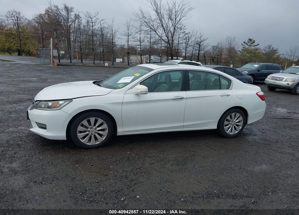2013 HONDA ACCORD EX-L V-6 VIN: 1HGCR3F85DA010011