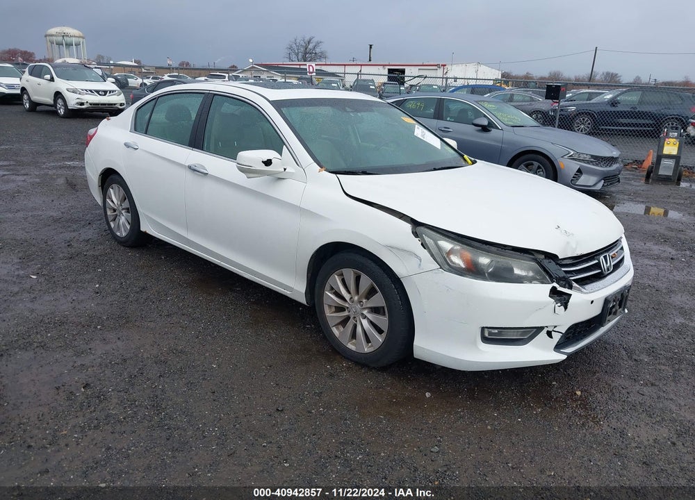2013 HONDA ACCORD EX-L V-6 VIN: 1HGCR3F85DA010011