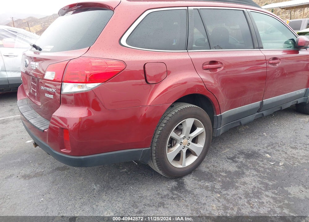 2013 SUBARU OUTBACK 2.5I PREMIUM VIN: 4S4BRBCC8D3321056