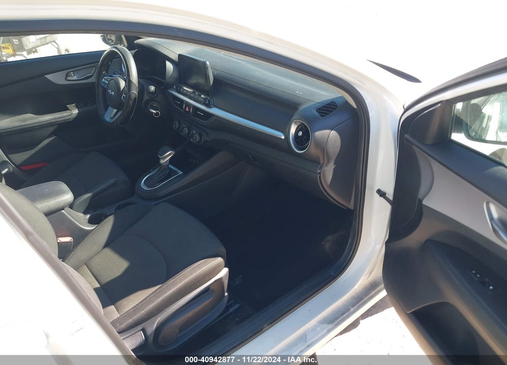 2022 KIA FORTE LXS VIN: 3KPF24AD9NE430654