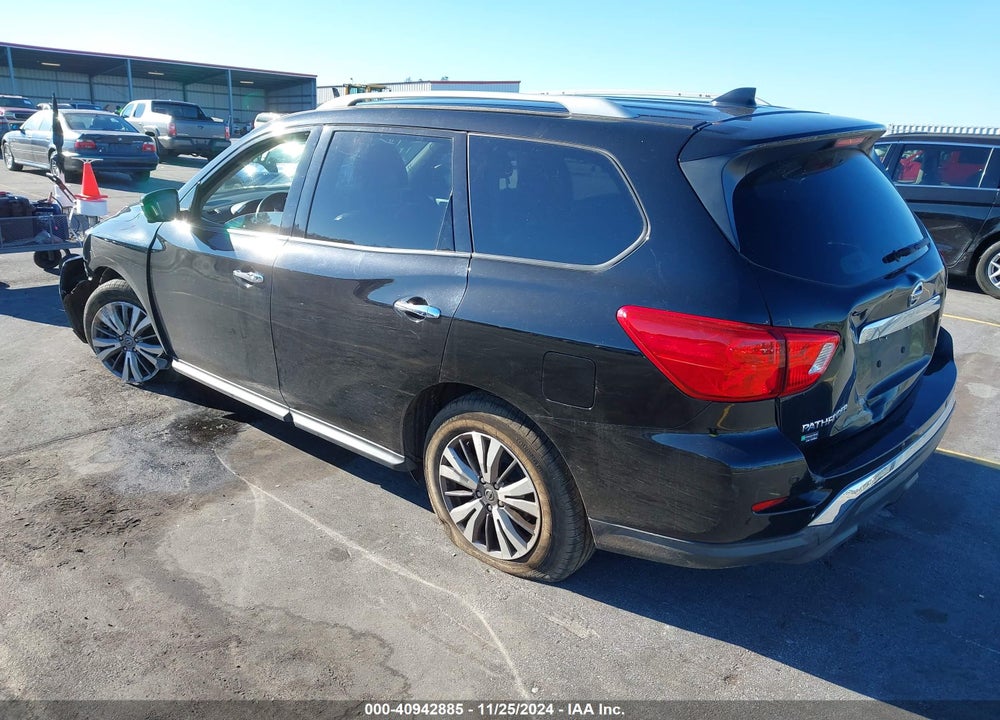 2019 NISSAN PATHFINDER SL VIN: 5N1DR2MNXKC633322