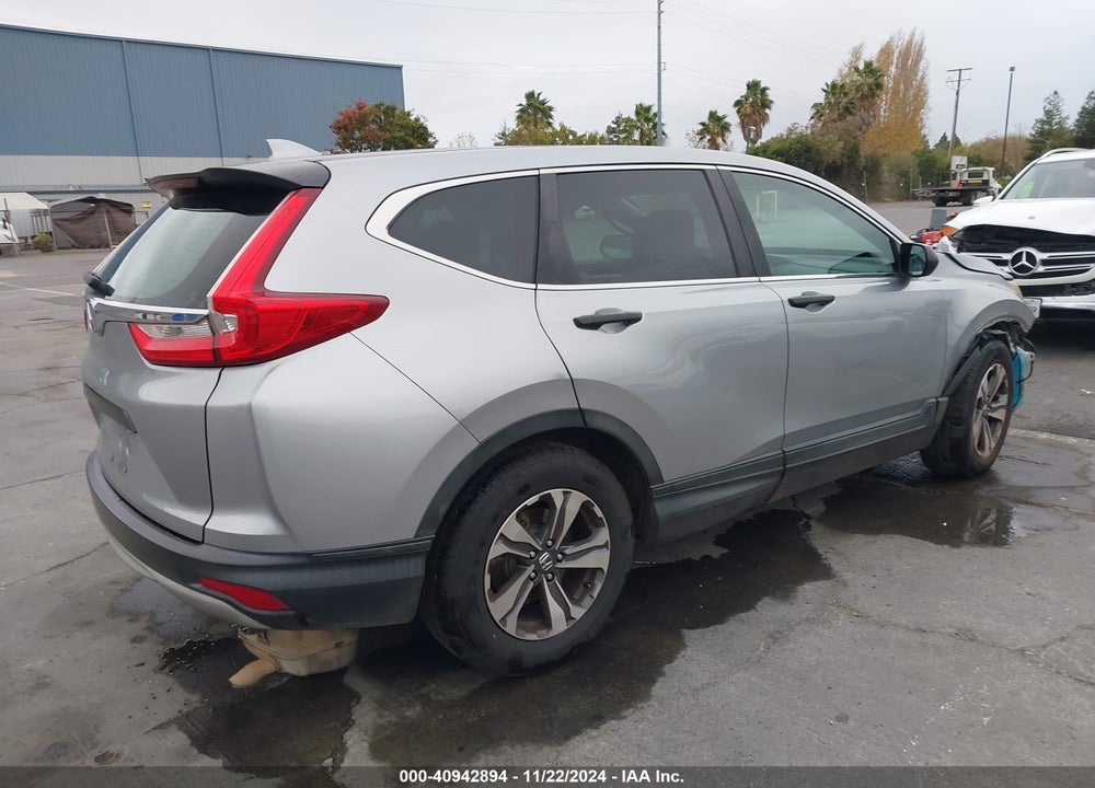 2017 HONDA CR-V LX VIN: 7FARW5H31HE006022