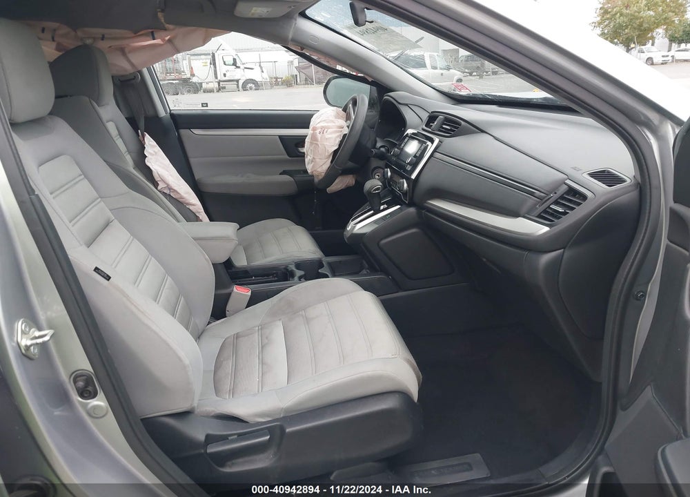 2017 HONDA CR-V LX VIN: 7FARW5H31HE006022