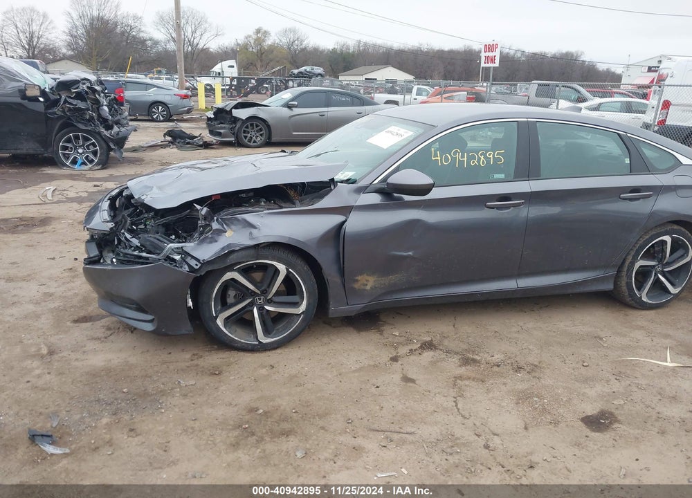 2019 HONDA ACCORD VIN: 1HGCV1F31KA052645
