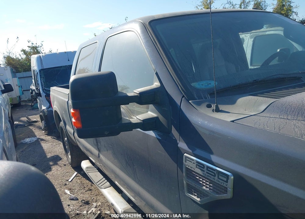 2008 FORD F250 VIN: 1FTSW21R98ED35112