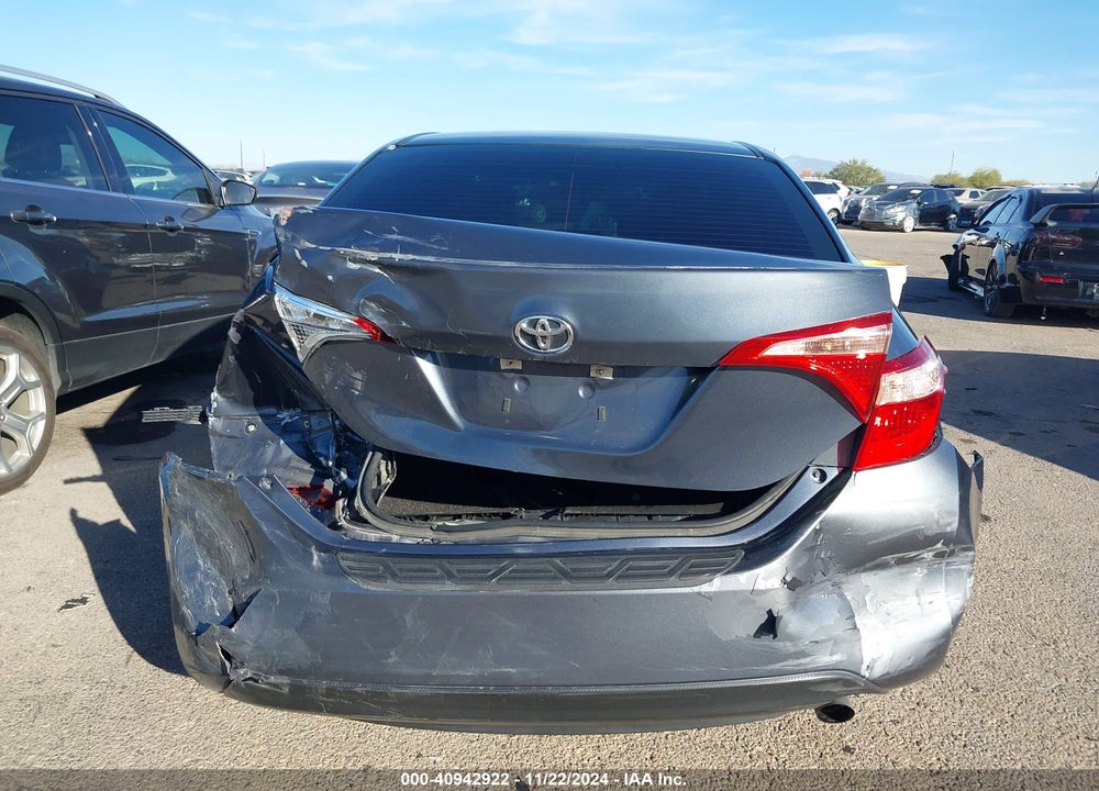 2017 TOYOTA COROLLA LE VIN: 5YFBURHE3HP732674