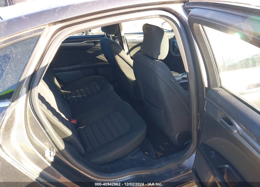 2017 FORD FUSION VIN: 3FA6P0H71HR369779