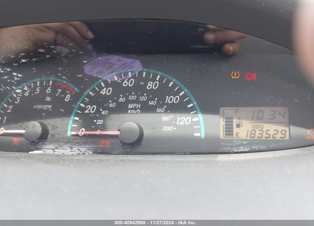 2011 TOYOTA YARIS VIN: JTDBT4K34B1407329
