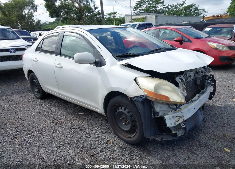 2011 TOYOTA YARIS VIN: JTDBT4K34B1407329