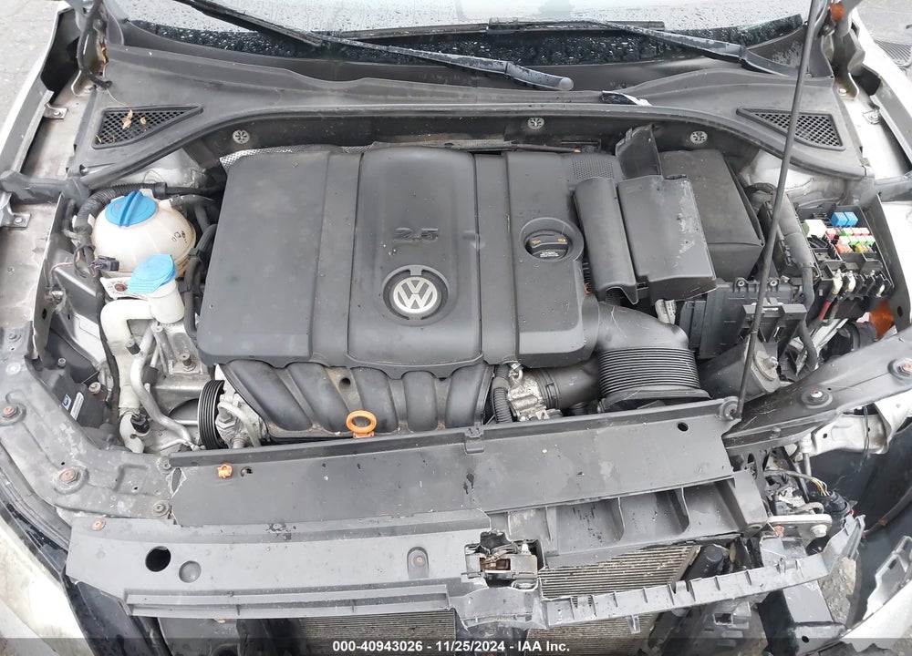 2013 VOLKSWAGEN PASSAT 2.5L SE VIN: 1VWBH7A30DC020057
