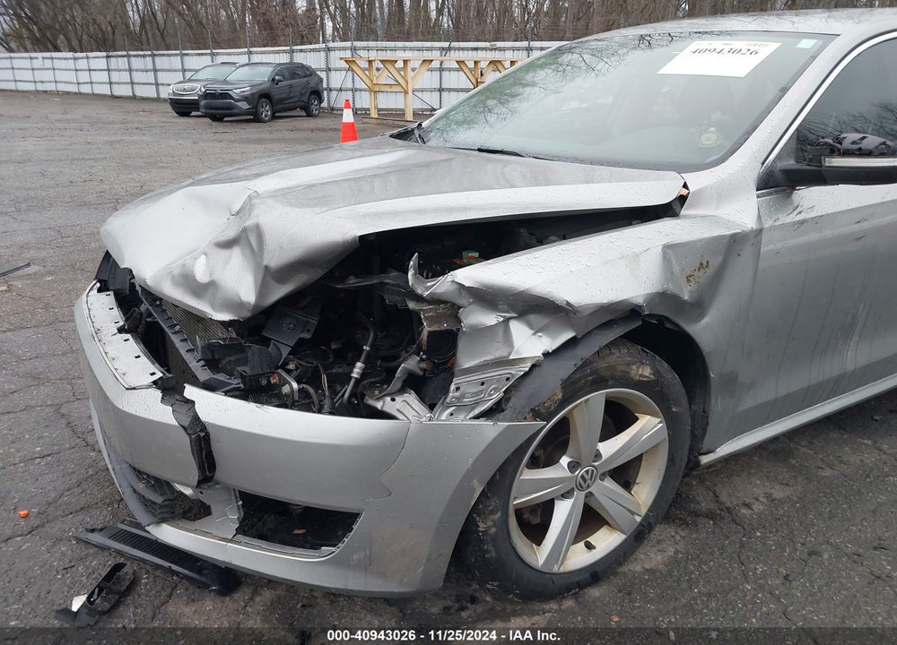 2013 VOLKSWAGEN PASSAT 2.5L SE VIN: 1VWBH7A30DC020057