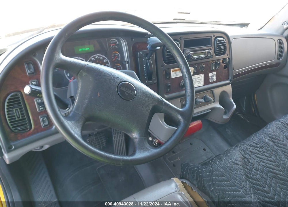 2013 FREIGHTLINER M2 106 MEDIUM DUTY VIN: 1FVACWDT9DDBV0097