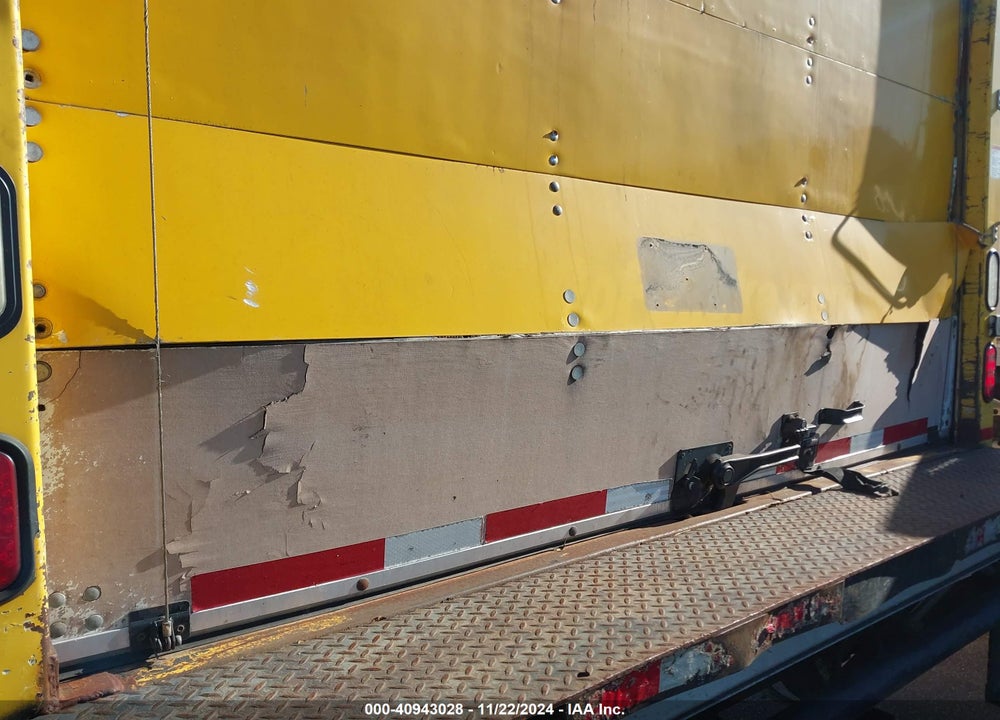 2013 FREIGHTLINER M2 106 MEDIUM DUTY VIN: 1FVACWDT9DDBV0097