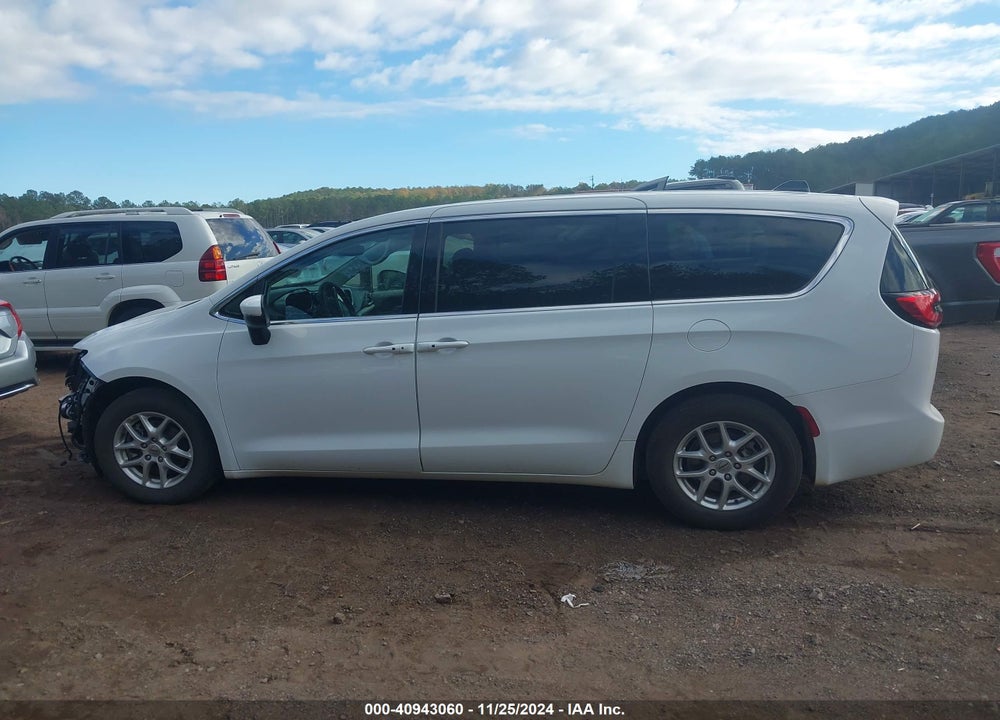 2023 CHRYSLER PACIFICA TOURING L VIN: 2C4RC1BG8PR623932