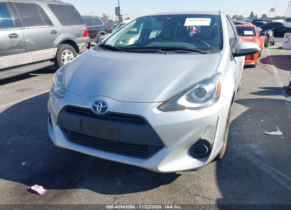 2015 TOYOTA PRIUS C ONE VIN: JTDKDTB31F1576544