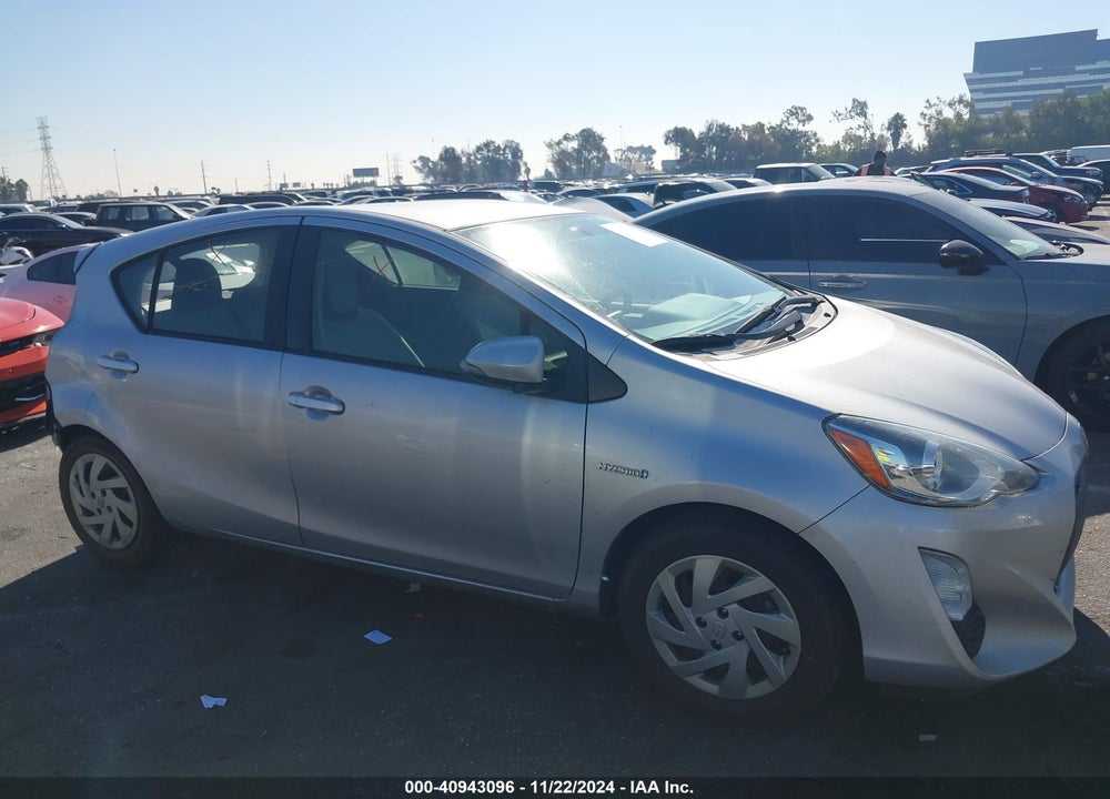 2015 TOYOTA PRIUS C ONE VIN: JTDKDTB31F1576544