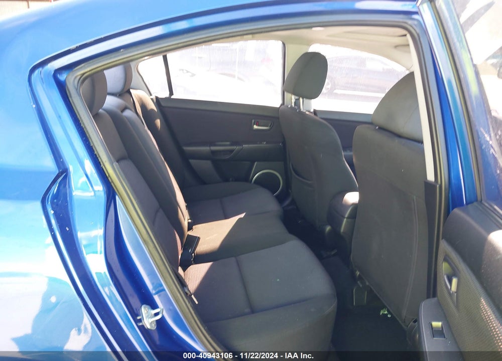 2007 MAZDA 3 S TOURING VIN: JM1BK323X71670140