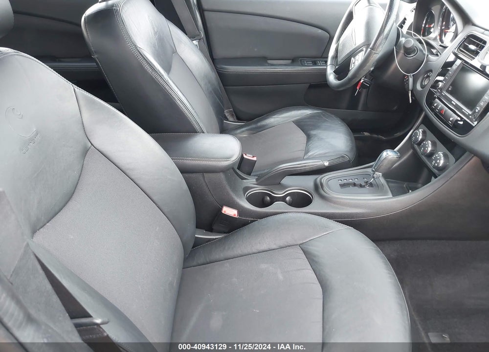 2013 CHRYSLER 200 LIMITED VIN: 1C3CCBCG5DN737300