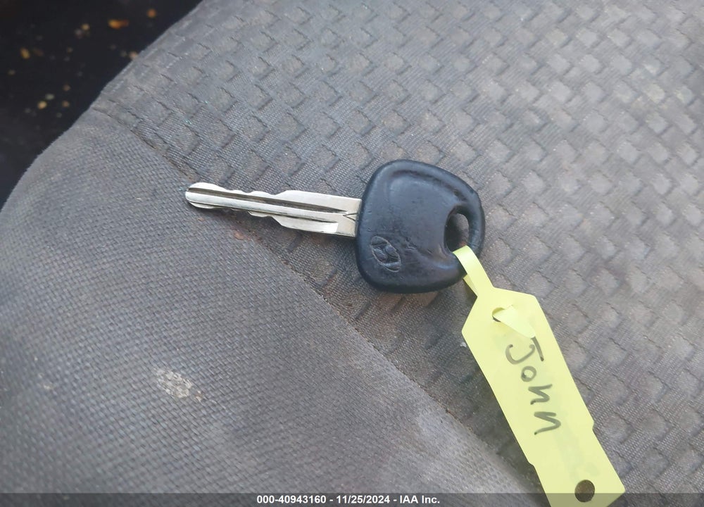 2008 HYUNDAI ACCENT SE VIN: KMHCN36C68U073200