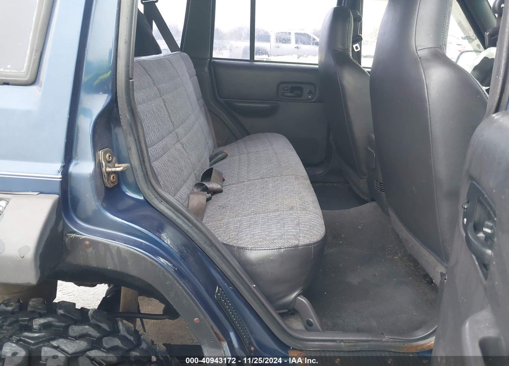2001 JEEP CHEROKEE SPORT VIN: 1J4FF48S51L581558