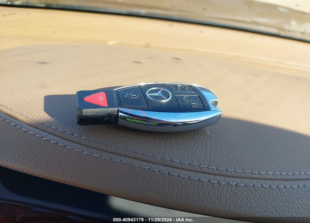 2012 MERCEDES-BENZ S 550 VIN: WDDNG7DB7CA432403