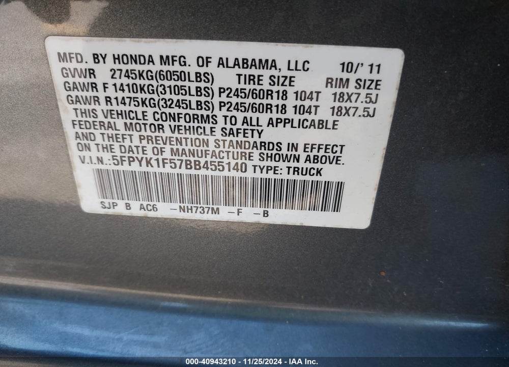 2011 HONDA RIDGELINE RTL VIN: 5FPYK1F57BB455140
