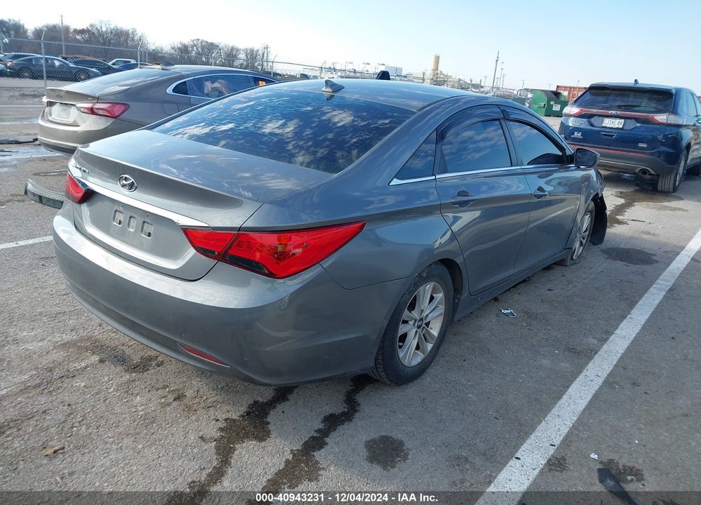 2013 HYUNDAI SONATA GLS VIN: 5NPEB4ACXDH734900