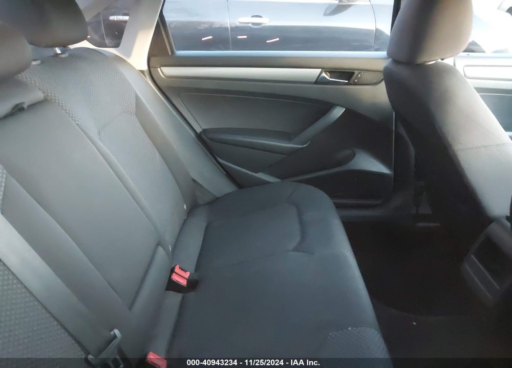 2013 VOLKSWAGEN PASSAT 2.5L S VIN: 1VWAP7A36DC047679