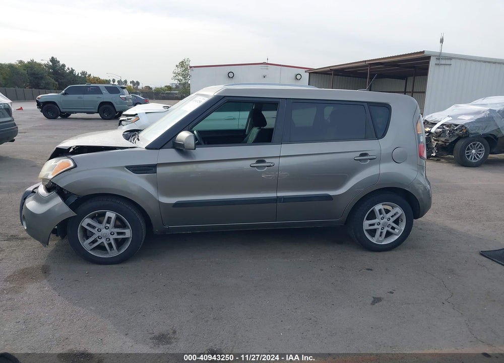2011 KIA SOUL VIN: KNDJT2A22B7296026