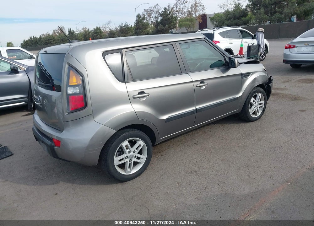 2011 KIA SOUL VIN: KNDJT2A22B7296026