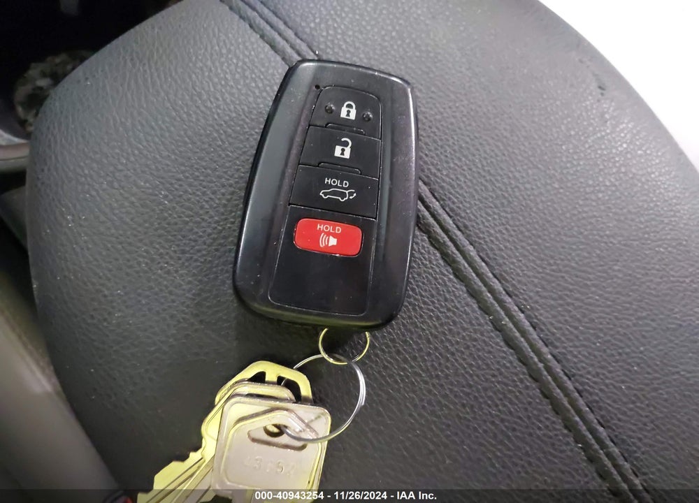 2019 TOYOTA RAV4 LIMITED VIN: JTMN1RFV4KJ016189