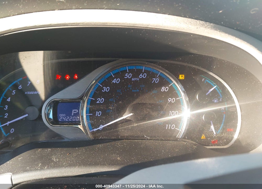 2011 TOYOTA SIENNA XLE V6 VIN: 5TDYK3DCXBS102750