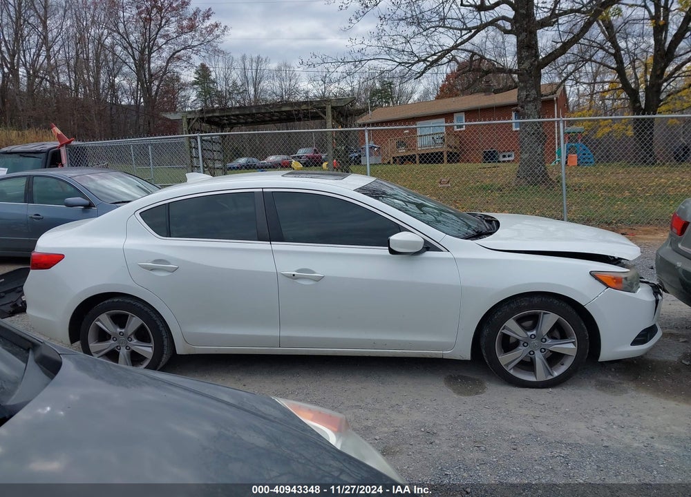 2015 ACURA ILX 2.0L VIN: 19VDE1F50FE003081