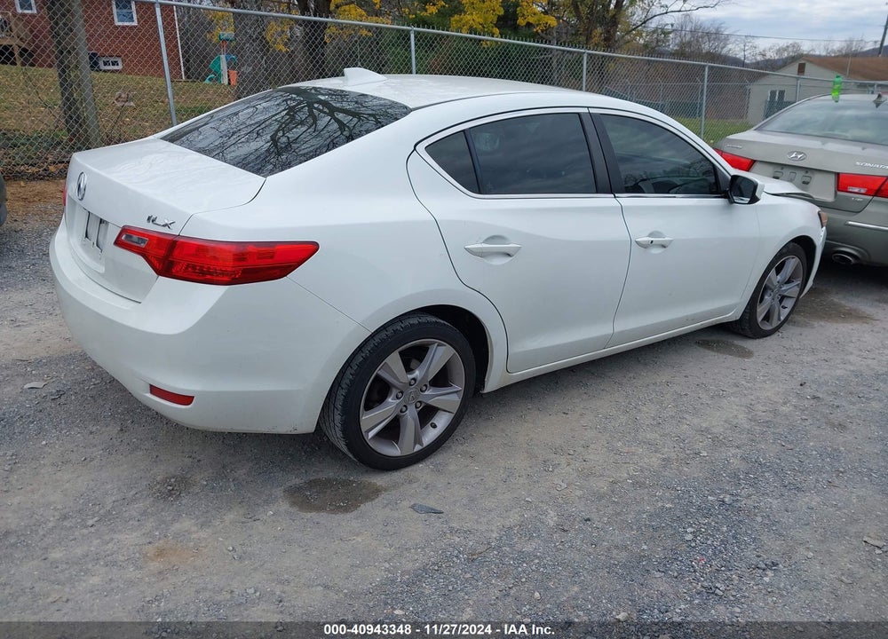 2015 ACURA ILX 2.0L VIN: 19VDE1F50FE003081