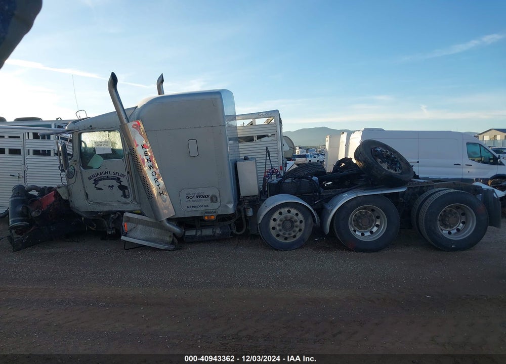 2006 KENWORTH CONSTRUCTION T800 VIN: 1XKDP40X76R115026
