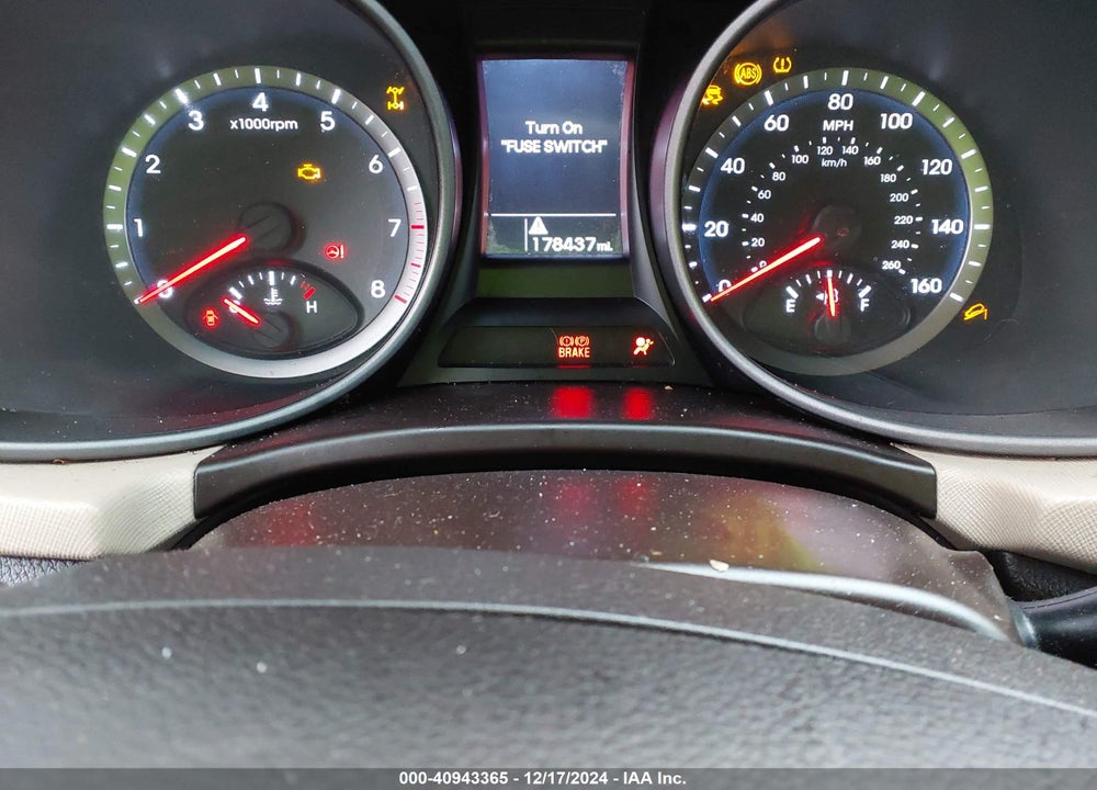2015 HYUNDAI SANTA FE SPORT 2.4L VIN: 5XYZTDLB3FG299408