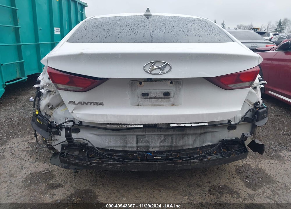 2018 HYUNDAI ELANTRA VIN: 5NPD84LF3JH241458