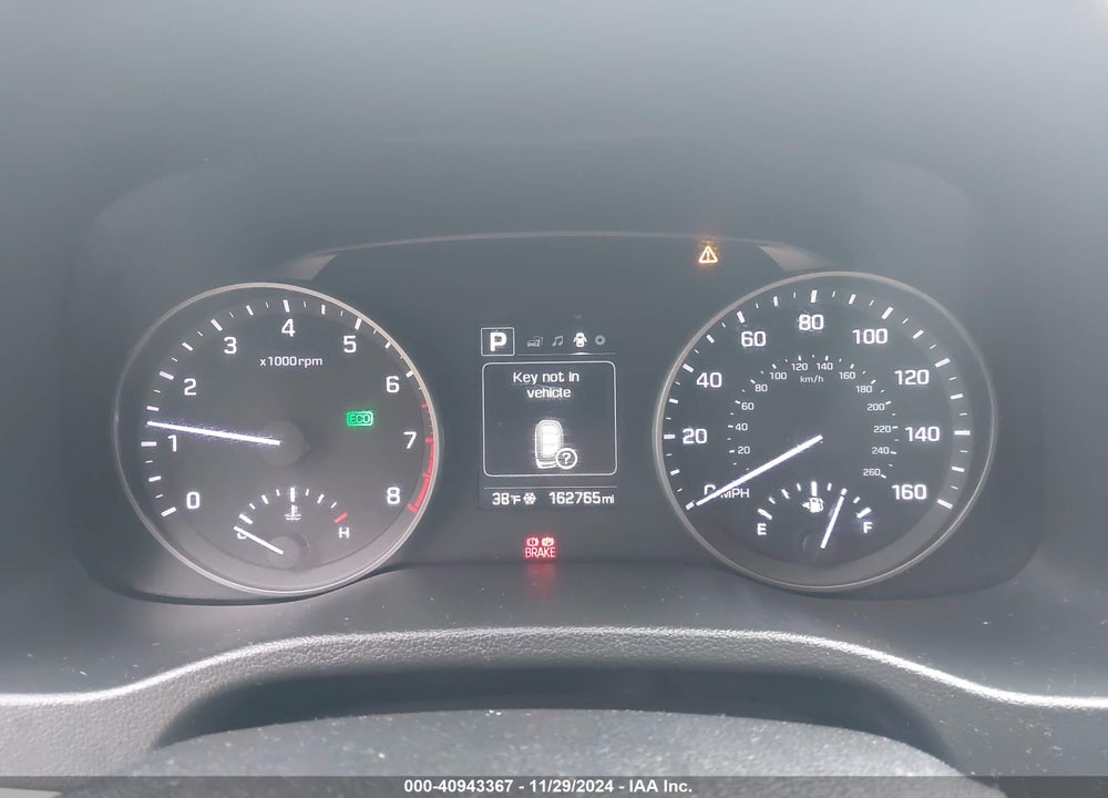 2018 HYUNDAI ELANTRA VIN: 5NPD84LF3JH241458