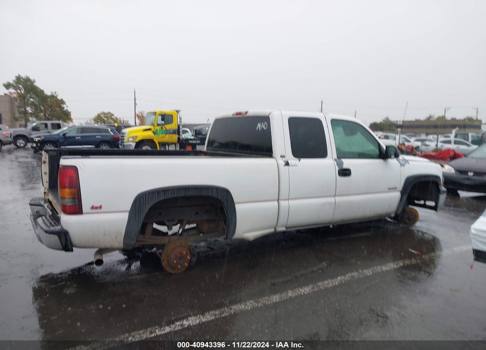 2001 CHEVROLET SILVERADO 1500 VIN: 2GCEK19V611335810