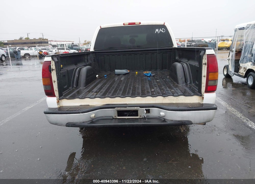 2001 CHEVROLET SILVERADO 1500 VIN: 2GCEK19V611335810