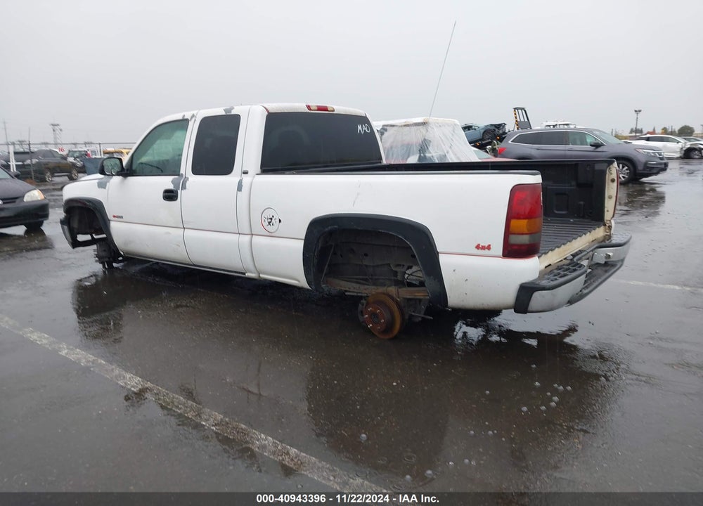 2001 CHEVROLET SILVERADO 1500 VIN: 2GCEK19V611335810