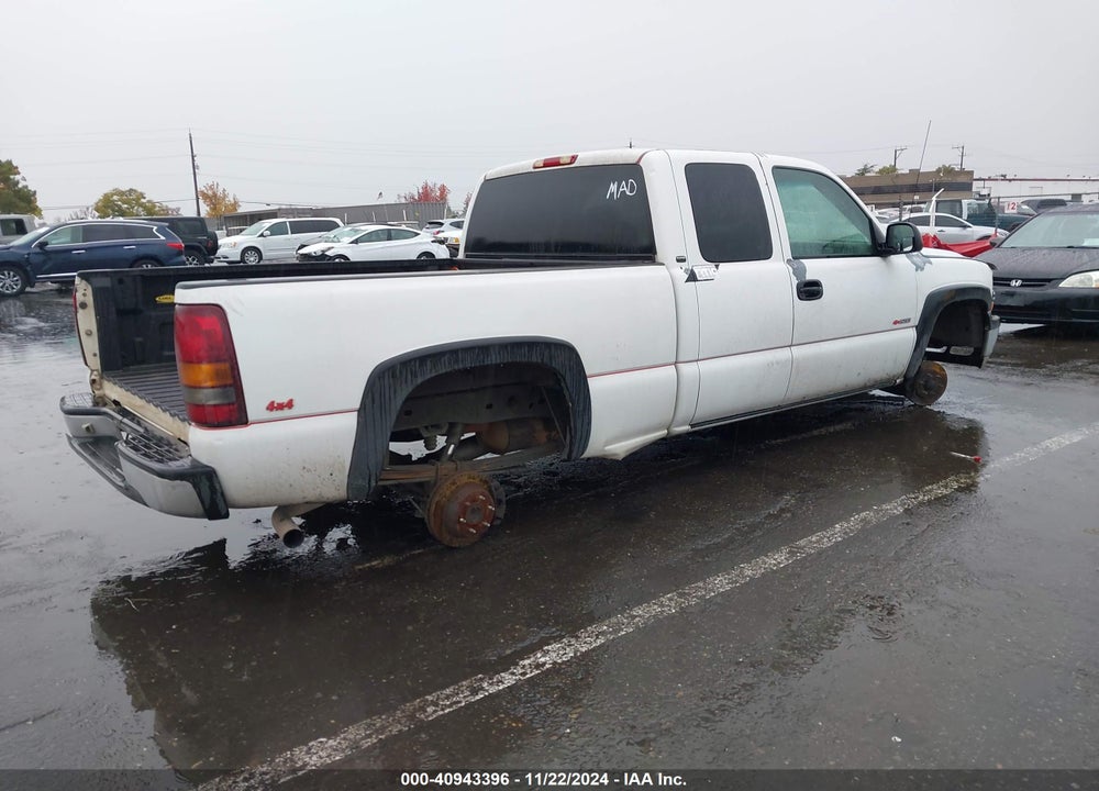 2001 CHEVROLET SILVERADO 1500 VIN: 2GCEK19V611335810