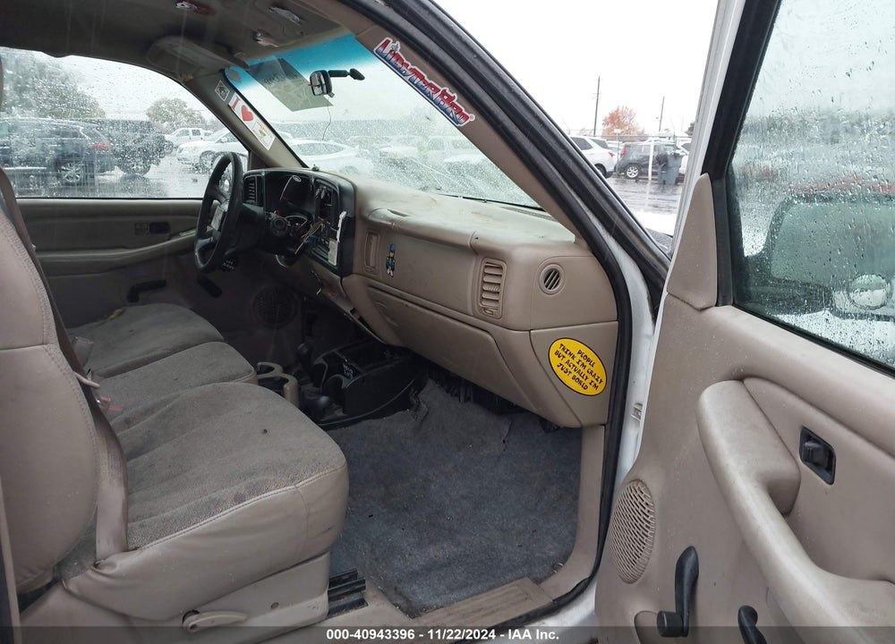 2001 CHEVROLET SILVERADO 1500 VIN: 2GCEK19V611335810