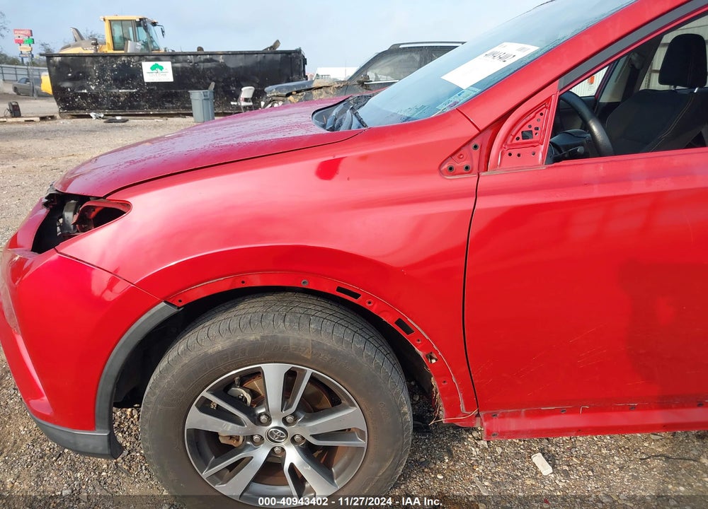 2016 TOYOTA RAV4 XLE VIN: 2T3WFREV1GW309693