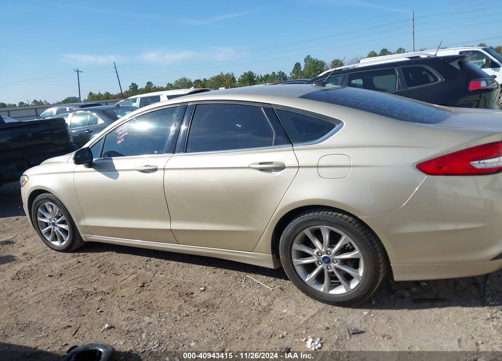 2017 FORD FUSION SE VIN: 3FA6P0HDXHR367230