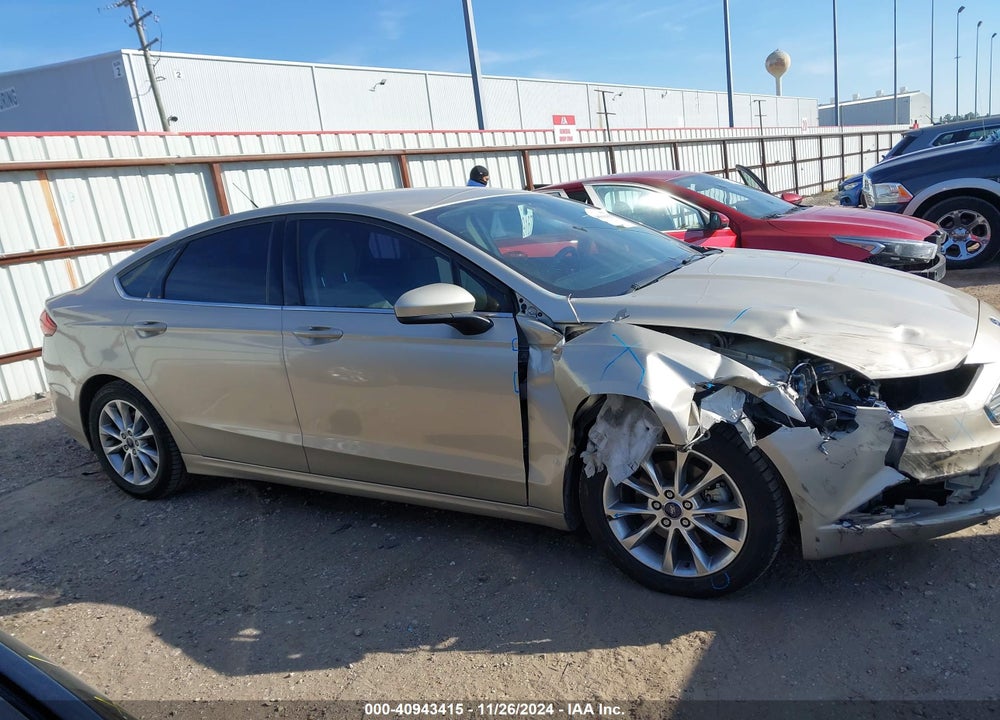 2017 FORD FUSION SE VIN: 3FA6P0HDXHR367230