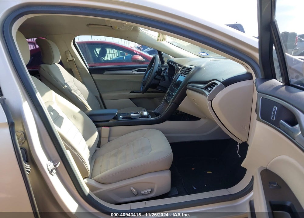 2017 FORD FUSION SE VIN: 3FA6P0HDXHR367230