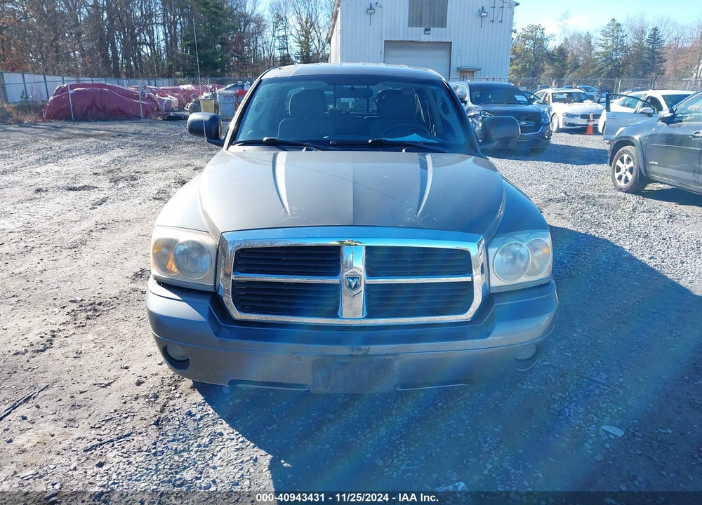 2005 DODGE DAKOTA SLT VIN: 1D7HW48N25S178308