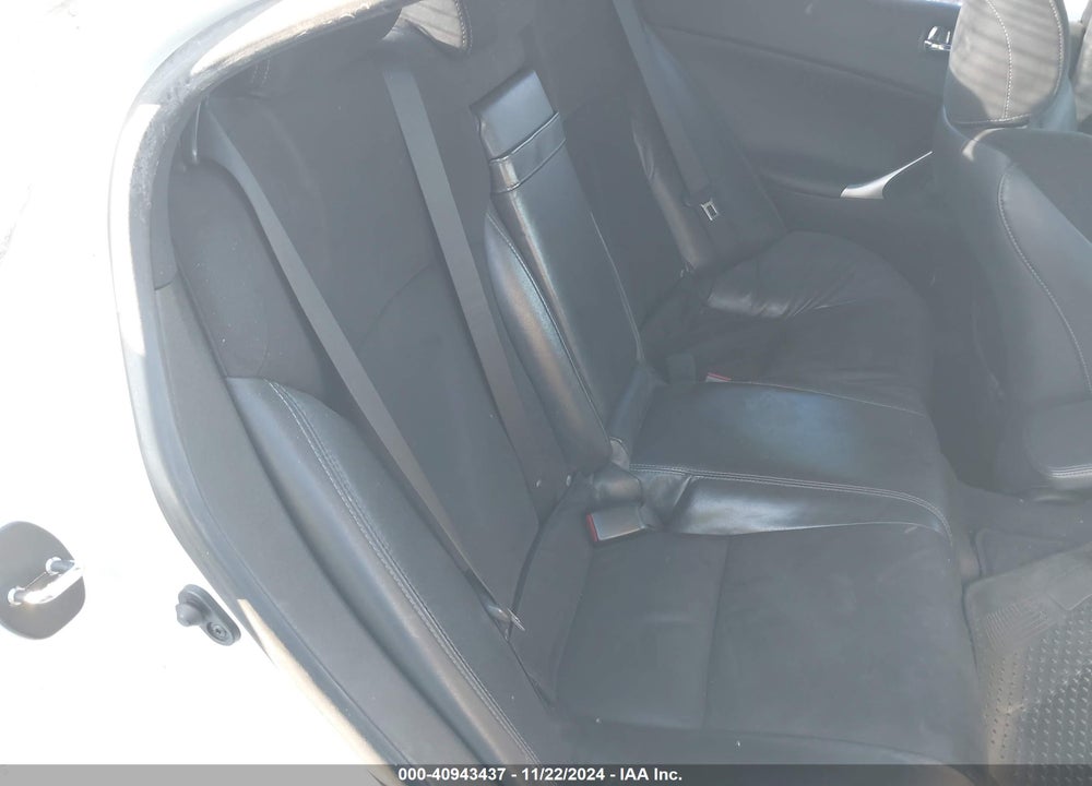 2011 LEXUS IS 250 VIN: JTHBF5C25B2101137
